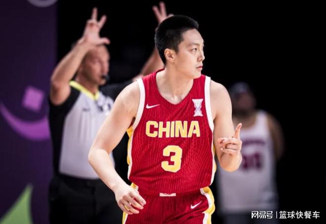 男篮三连胜后变阵？高诗岩被裁胡明轩回归：三大主力被弃之不用？